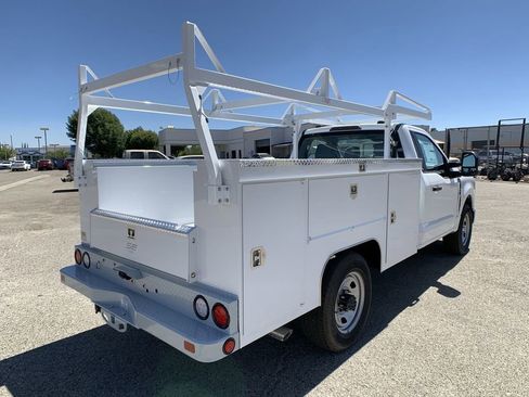 New 2025 Ford F350 XL w/ XL Chrome Package RWD image 7