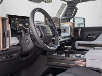 New 2025 GMC Hummer EV 3X w/ LPO, Roof Cross Rail Package AWD/4WD video 3