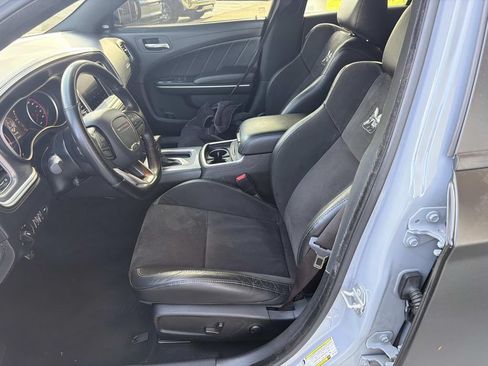 Used 2022 Dodge Charger Scat Pack RWD image 10
