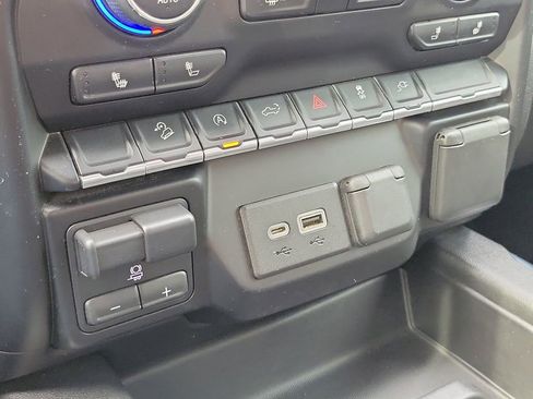 Used 2019 Chevrolet Silverado 1500 LT Trail Boss image 21