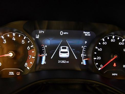 Used 2023 Jeep Compass Limited image 22