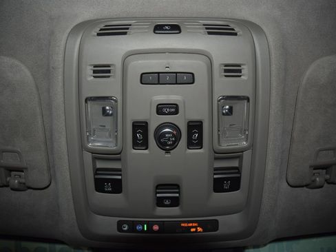 Used 2024 Cadillac Escalade ESV Sport Platinum w/ LPO, ONYX Package AWD/4WD image 57