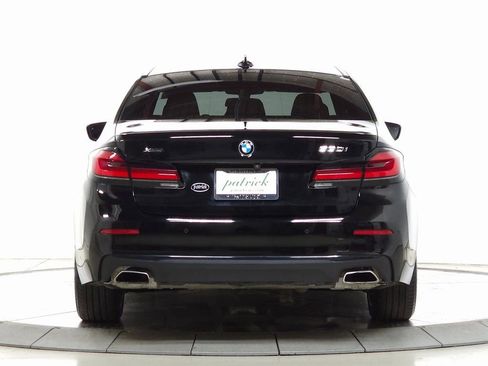 Used 2023 BMW 530i xDrive w/ Convenience Package image 8