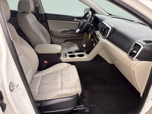 Used 2022 Kia Sportage LX AWD/4WD image 21