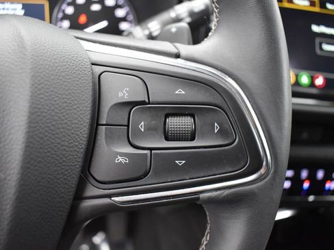 Used 2023 Buick Envision Avenir AWD/4WD image 17