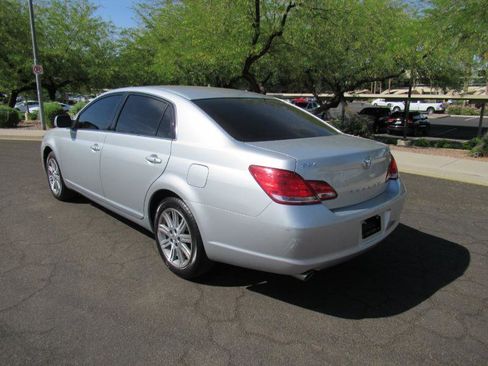 Used 2007 Toyota Avalon Limited image 2