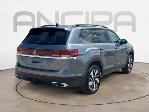 Used 2025 Volkswagen Atlas SE FWD image 10