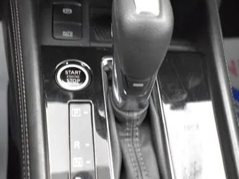 Used 2024 Nissan Kicks SV FWD image 34