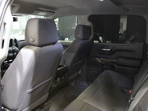 Used 2021 Chevrolet Silverado 1500 RST image 17