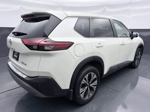 Used 2023 Nissan Rogue SV AWD/4WD image 7