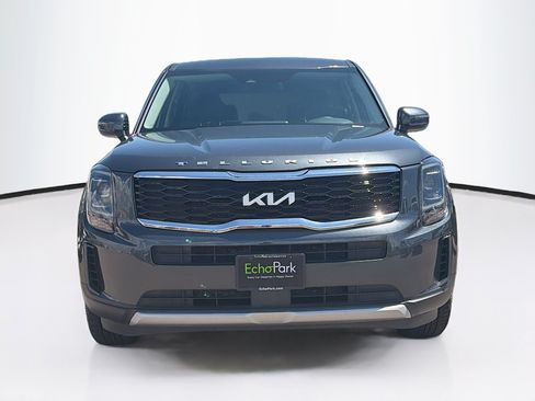 Used 2022 Kia Telluride LX AWD/4WD image 2