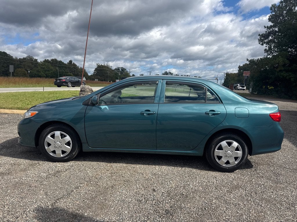 Used 2010 Toyota Corolla LE FWD image 6