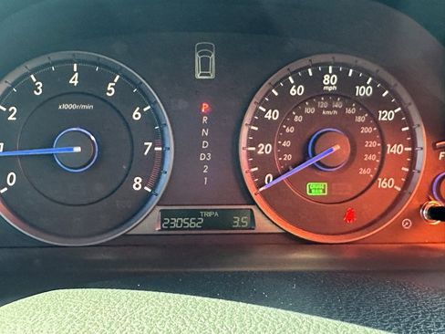 Used 2010 Honda Crosstour EX-L image 23