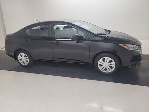 Used 2025 Nissan Versa S w/ Trunk Package FWD image 11