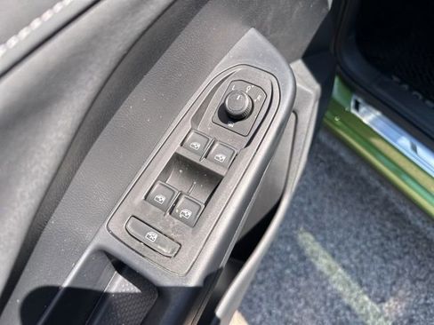 New 2026 Volkswagen Taos SE AWD/4WD image 13