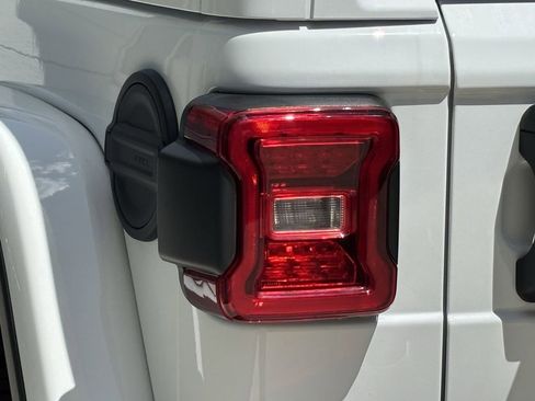 New 2026 Jeep Wrangler Unlimited Rubicon AWD/4WD image 5