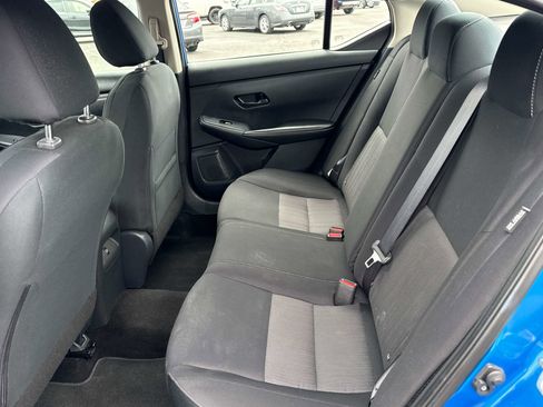 Used 2024 Nissan Sentra SV FWD image 13