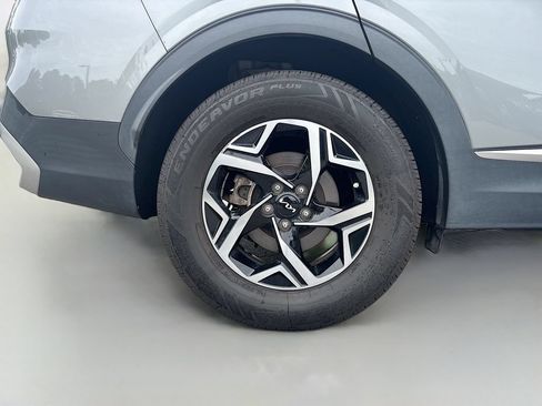 Used 2023 Kia Sportage LX FWD image 13