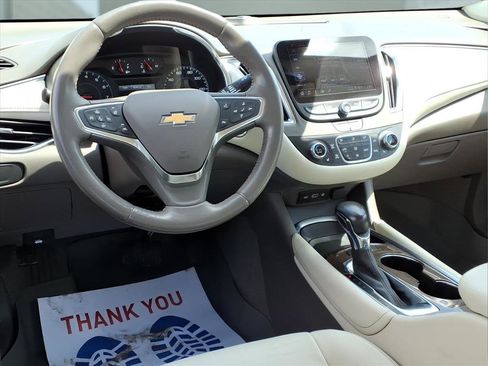 Used 2021 Chevrolet Malibu LT w/ Leather Package image 13