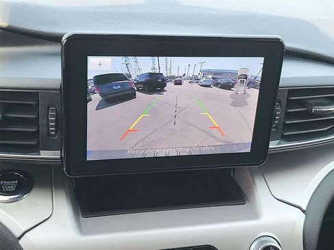 Used 2022 Ford Explorer XLT w/ Equipment Group 202A RWD image 7