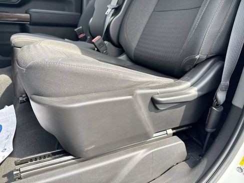 Used 2024 Chevrolet Silverado 2500 LT AWD/4WD image 12