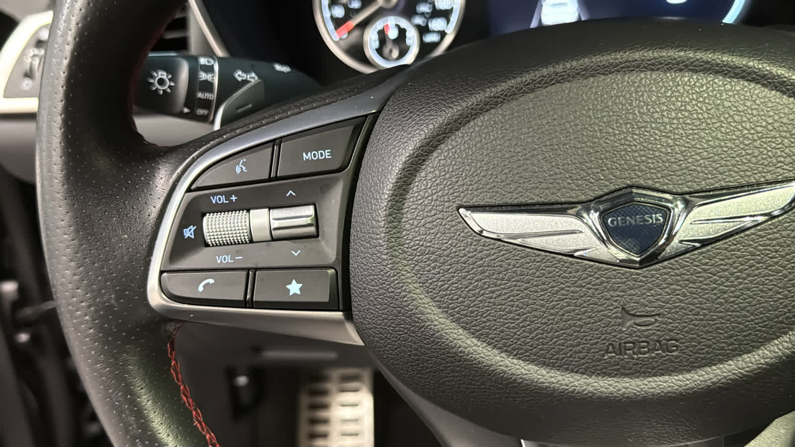 Used 2023 Genesis G70 2.0T w/ Sport Prestige Package AWD/4WD image 12