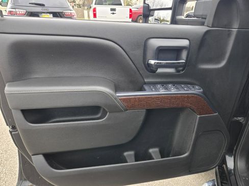 Used 2014 GMC Sierra 1500 SLE w/ SLE Value Package image 18