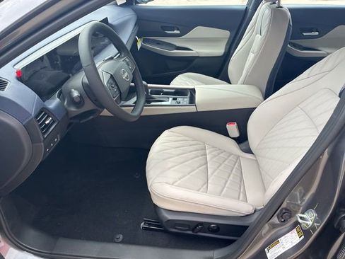 New 2026 Nissan Sentra SL w/ Floor Mat Package FWD image 9