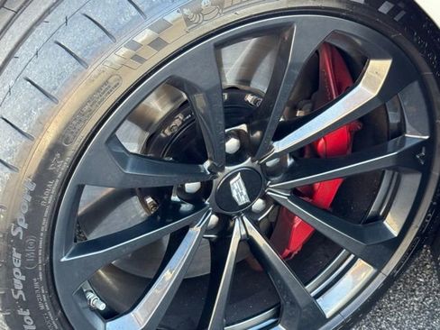 Used 2019 Cadillac CTS V w/ Luxury Package image 11