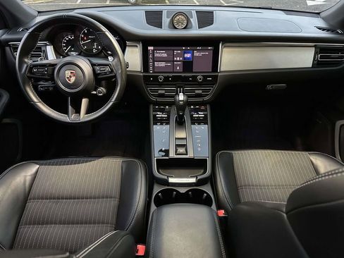 Used 2023 Porsche Macan Turbo image 14