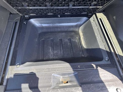 Used 2015 Nissan Xterra 2WD image 15