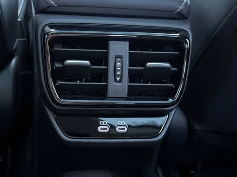 Used 2024 Lexus RZ 300e Premium image 16