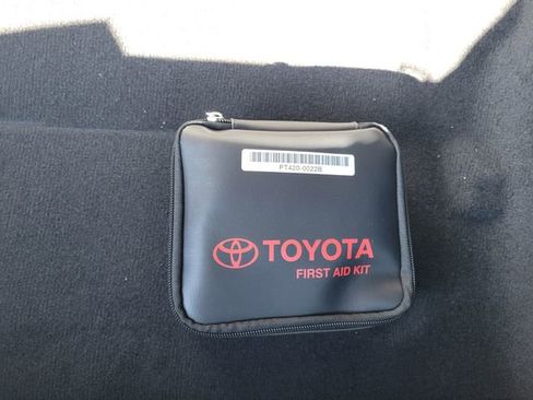 New 2026 Toyota Sienna XLE AWD/4WD image 39