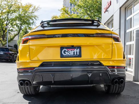 Used 2024 Lamborghini Urus Performante image 6