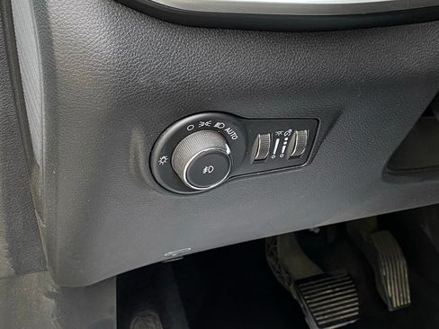 Used 2025 Jeep Compass Limited AWD/4WD image 12