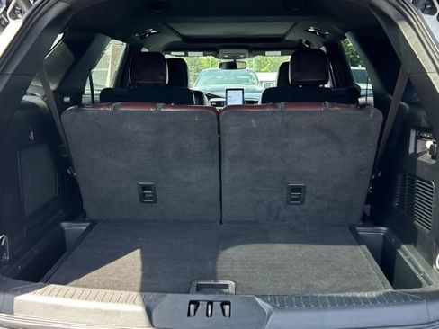 Used 2023 Ford Explorer Platinum w/ Technology Package AWD/4WD image 13