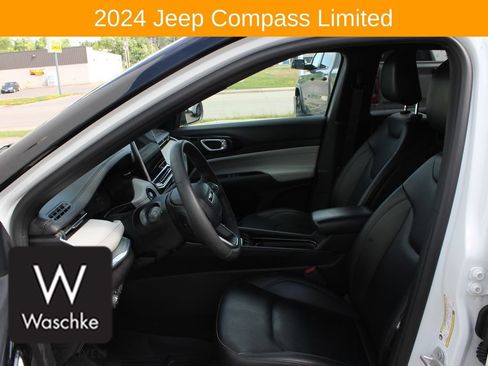 Used 2024 Jeep Compass Limited AWD/4WD image 17
