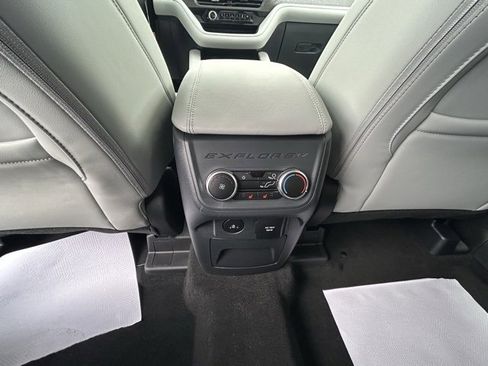 New 2026 Ford Explorer Platinum w/ LUX Leather Package image 11