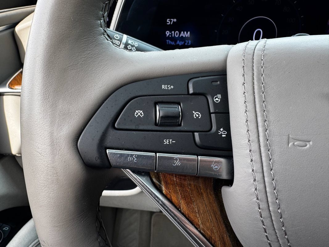 Used 2024 Cadillac Escalade Sport Platinum w/ LPO, ONYX Package AWD/4WD image 14