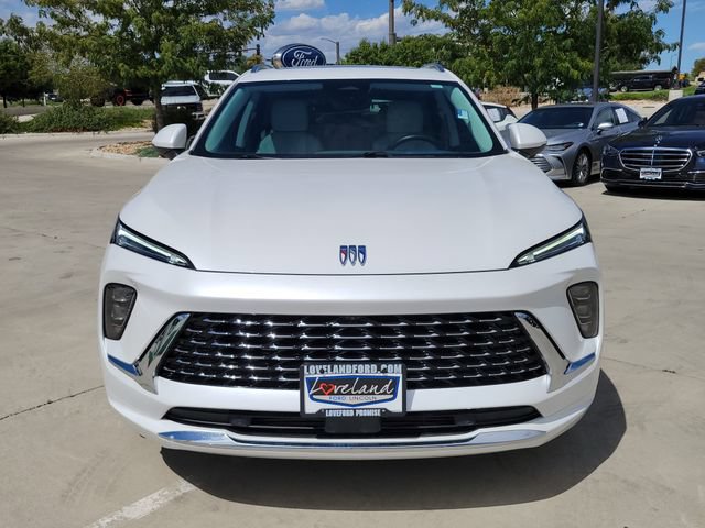 Used 2025 Buick Envision Avenir AWD/4WD image 5