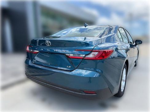Used 2025 Toyota Camry LE FWD image 9