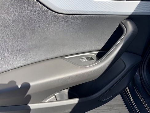 Used 2017 Audi A4 2.0T Premium Plus w/ Premium Plus Package image 9