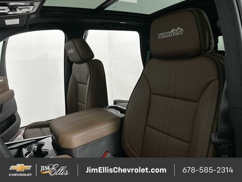 New 2026 Chevrolet Tahoe High Country w/ Sun And Tow Package AWD/4WD image 27