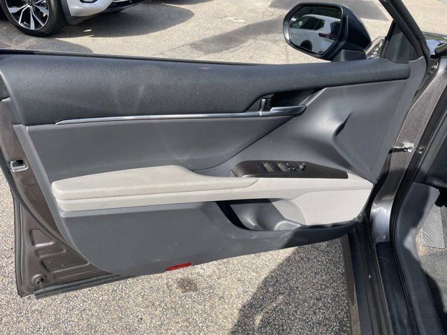 Used 2024 Toyota Camry LE FWD image 17