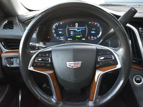 Used 2020 Cadillac Escalade ESV Premium Luxury image 14