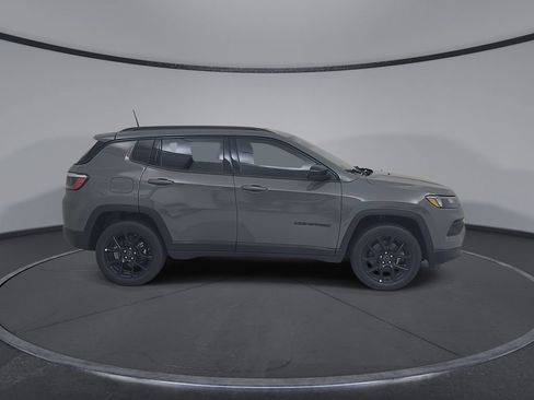 New 2026 Jeep Compass Latitude AWD/4WD image 17
