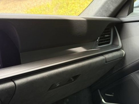 Used 2025 Porsche 911 Carrera GTS image 31