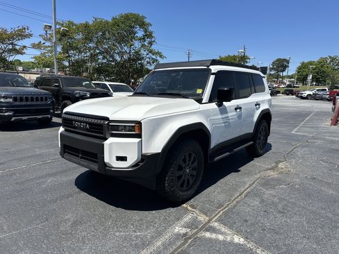 Used 2025 Toyota Land Cruiser w/ Premium Package AWD/4WD image 5