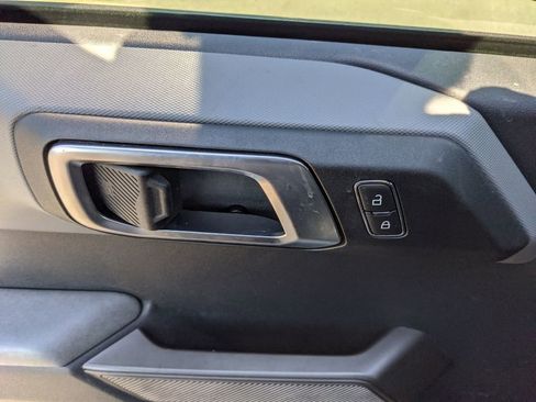 Certified 2022 Ford Bronco Black Diamond image 20