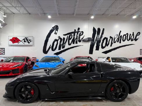 Used 2008 Chevrolet Corvette Coupe w/ Preferred Equipment Group RWD image 2